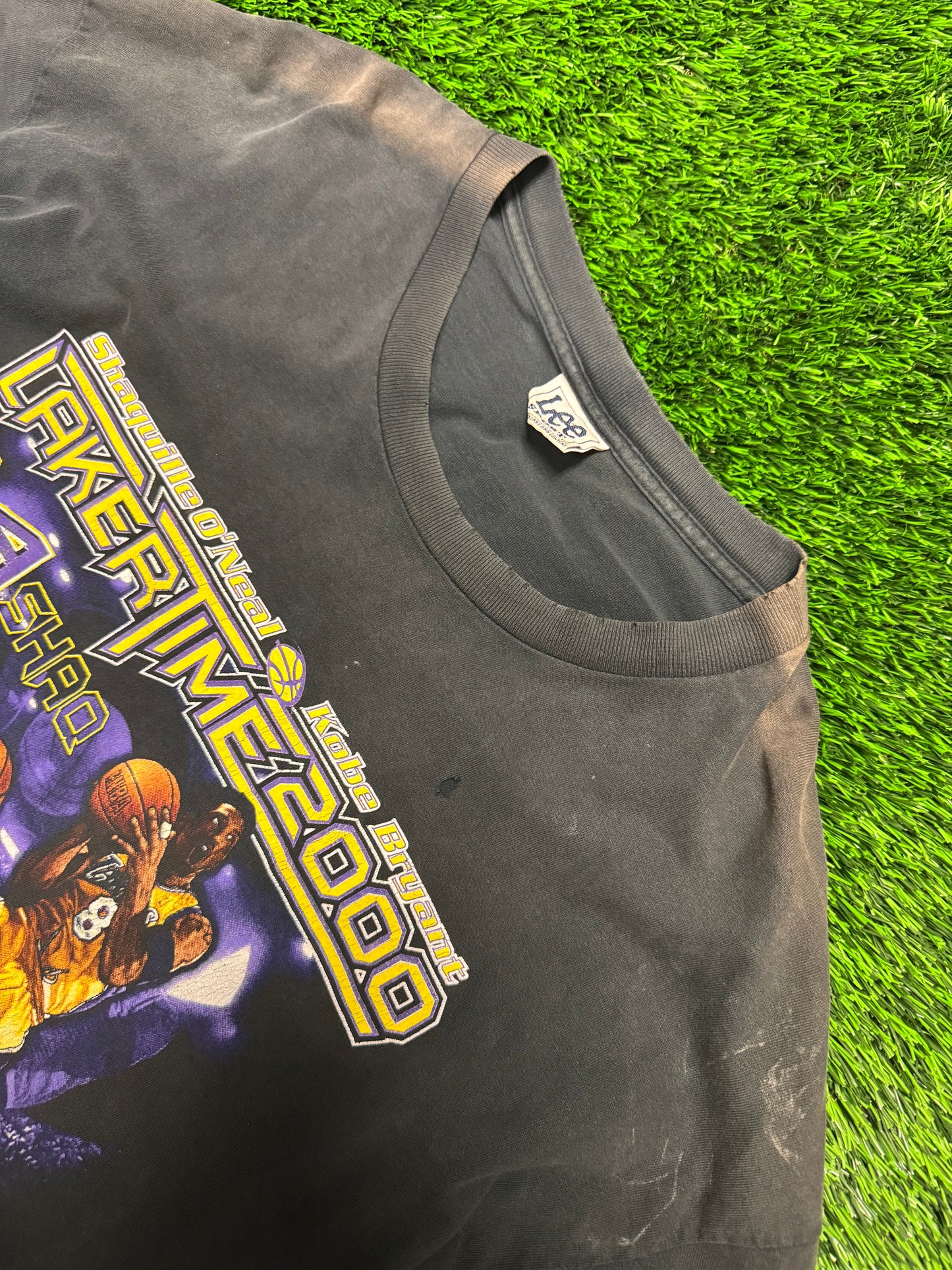2000 Los Angeles Lakers Lakertime Kobe Bryant + Shaquille O'Neal Vintage Tee (XXL)