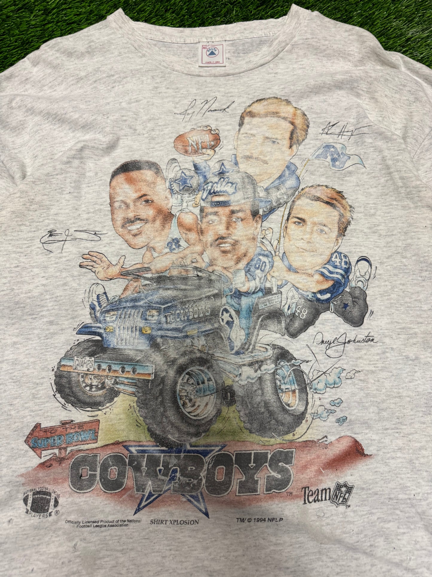 1994 Dallas Cowboys Faded Distressed Caricature Tee (XL)