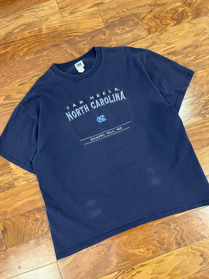 90s UNC Tar Heels Embroidered Lee Sports Tee (XL)
