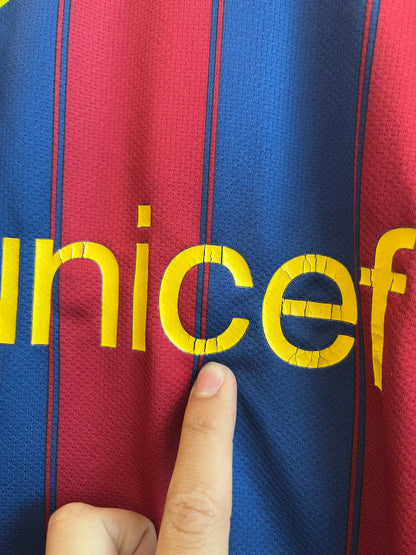00s FC Barcelona Home Nike Soccer Messi Kit (XL)