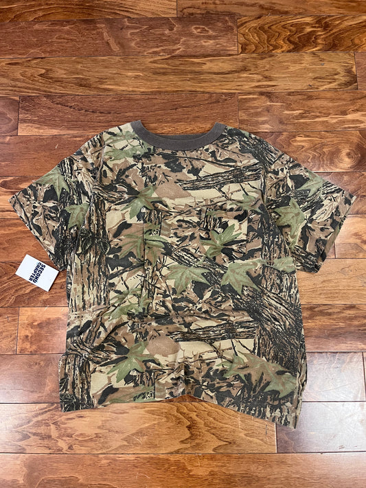 90s Realtree Camo Pocket Tee (L)