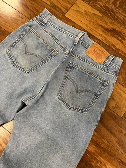 2002 Levi's 505 Classic Blue Jeans (33 x 30)