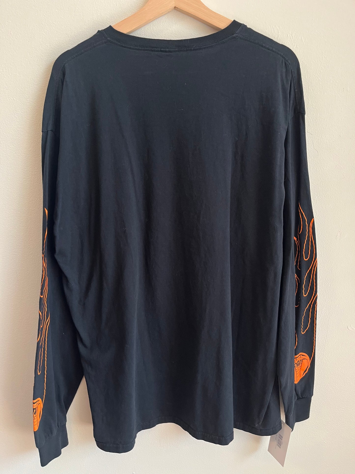 2022 Broken Promises Flames Exclusive Zumiez Long-Sleeve Shirt (XL)