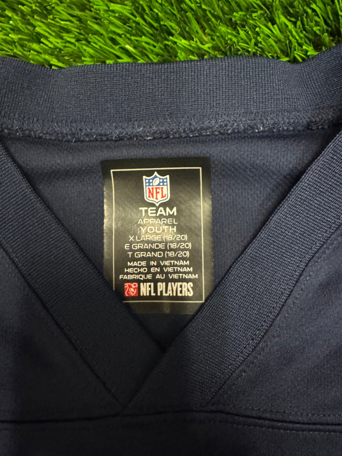 Seattle Seahawks Russell Wilson #3 NFL Players Jersey (Youth XL)