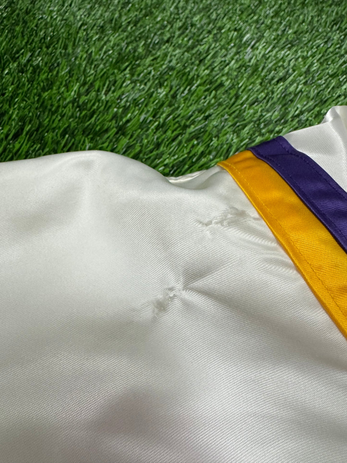 80s Los Angeles Lakers White Starter Satin Jacket (L)