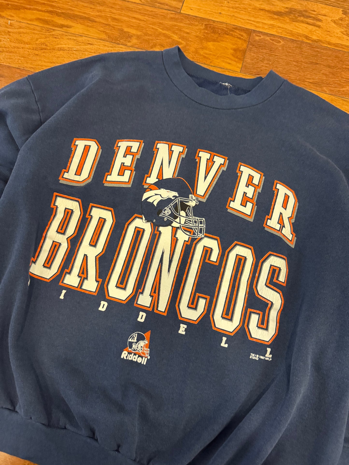 1997 Denver Broncos Riddell Spell Out Crewneck (XL)