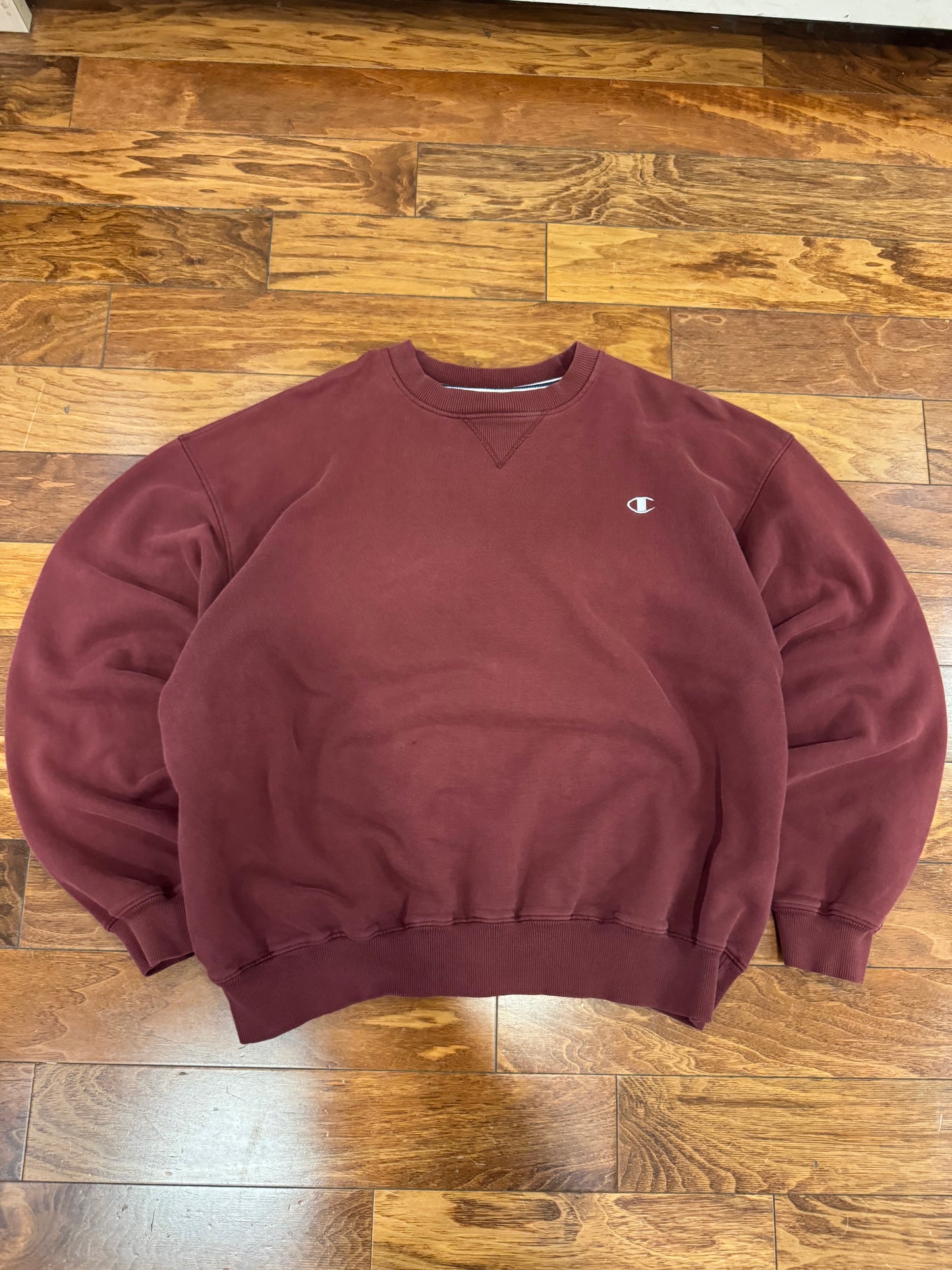 00s Champion Vintage Essential Burgundy Crewneck (XXL)