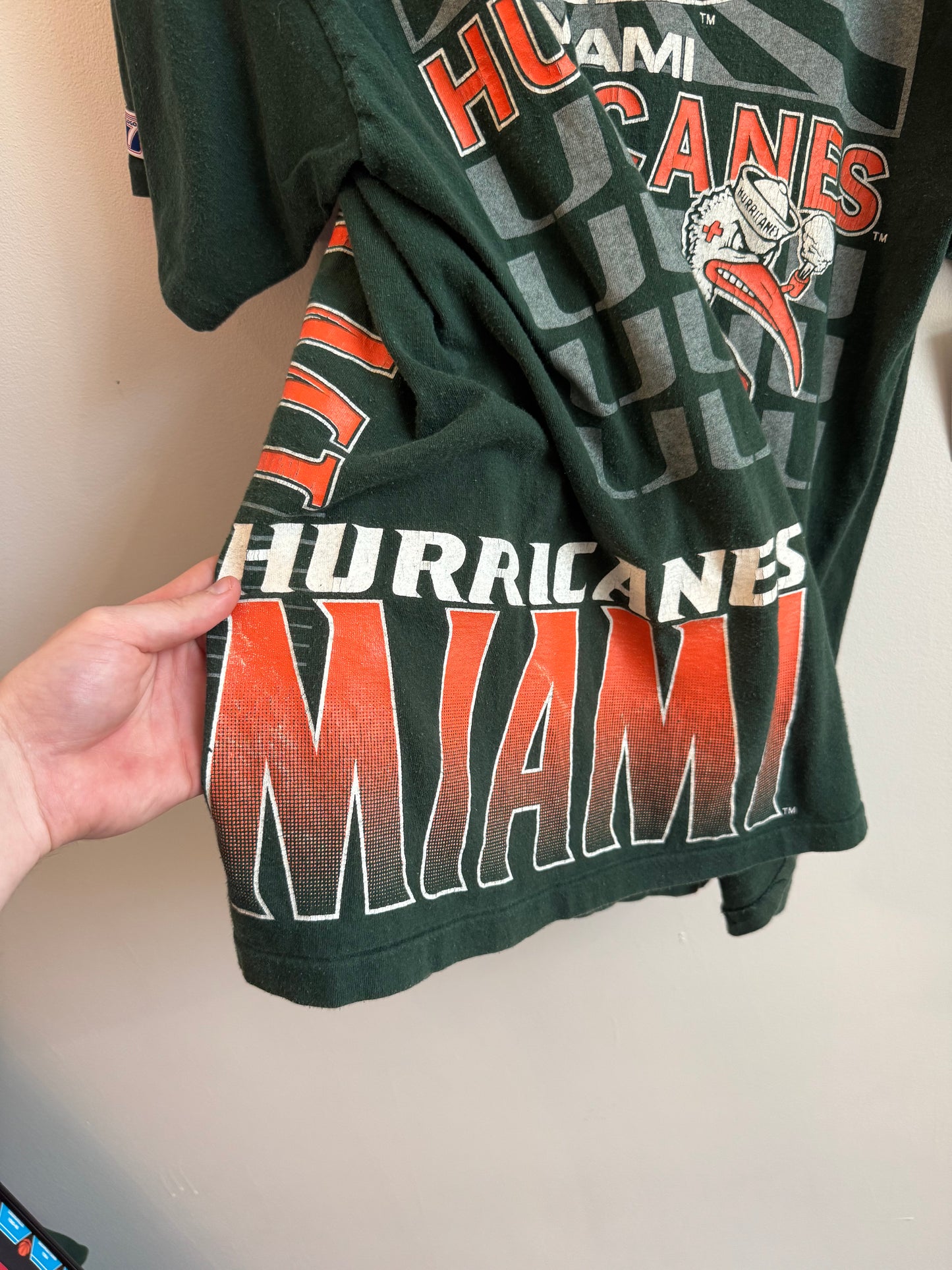 90s Miami Hurricanes Vintage Wrap Around Tee (L)