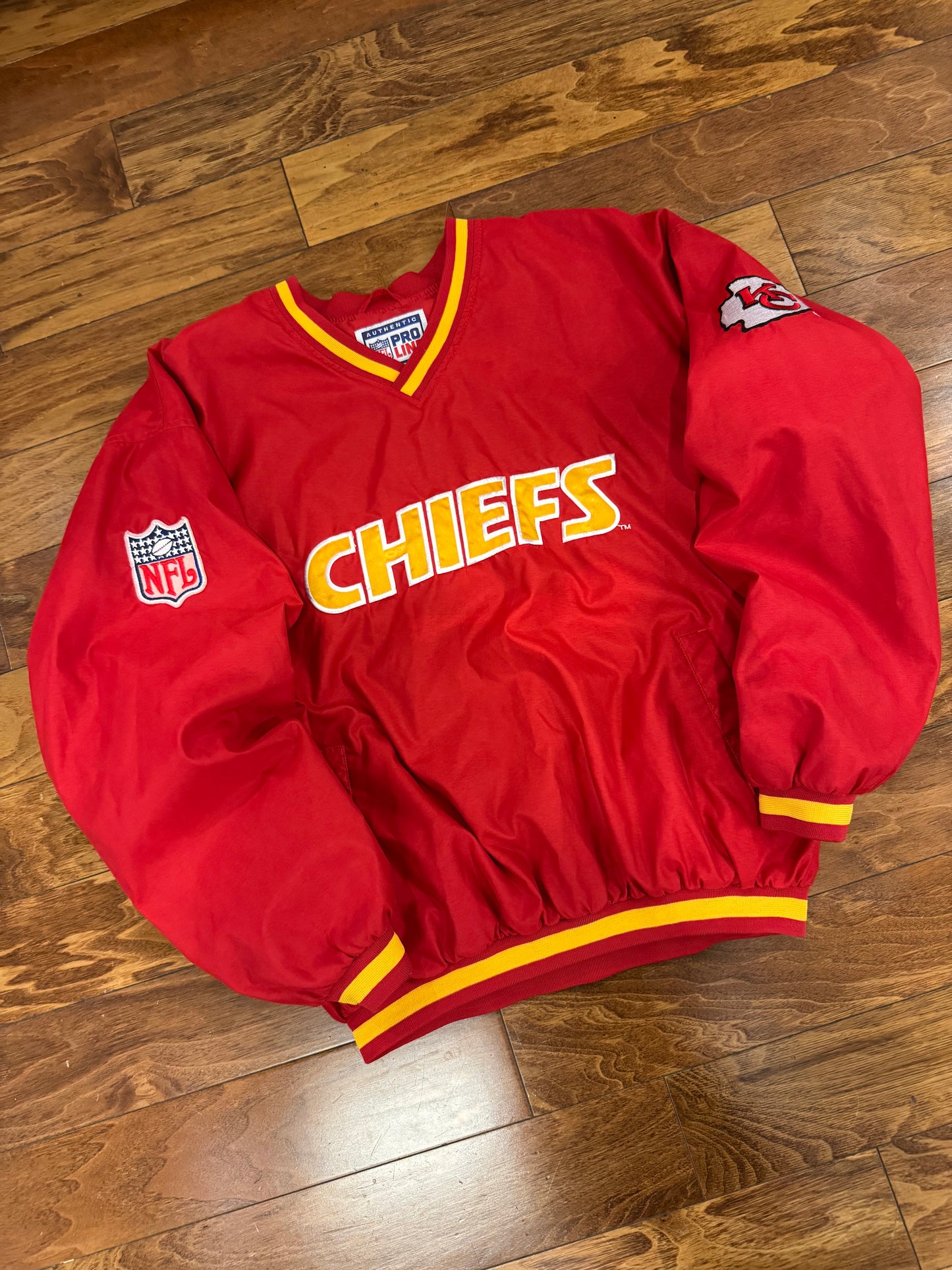 90s Kansas City Chiefs Reebok Embroidered Vintage Windbreaker (L)