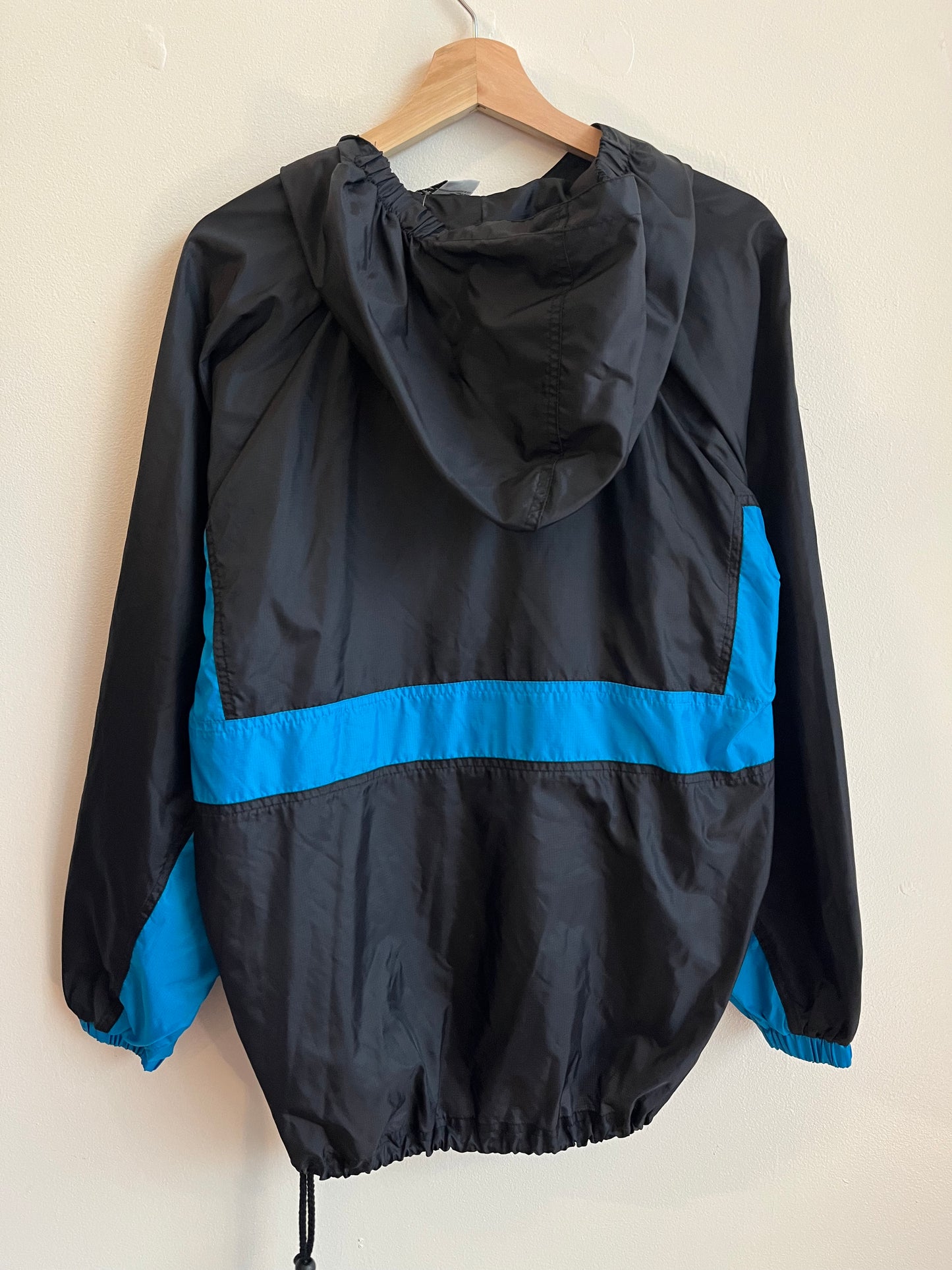 00s Carolina Panthers Hibbett Sports Windbreaker (Youth XL)