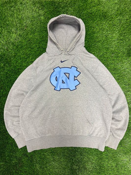 00s University of North Carolina (UNC) Vintage Nike Center Swoosh Hoodie (XXL)