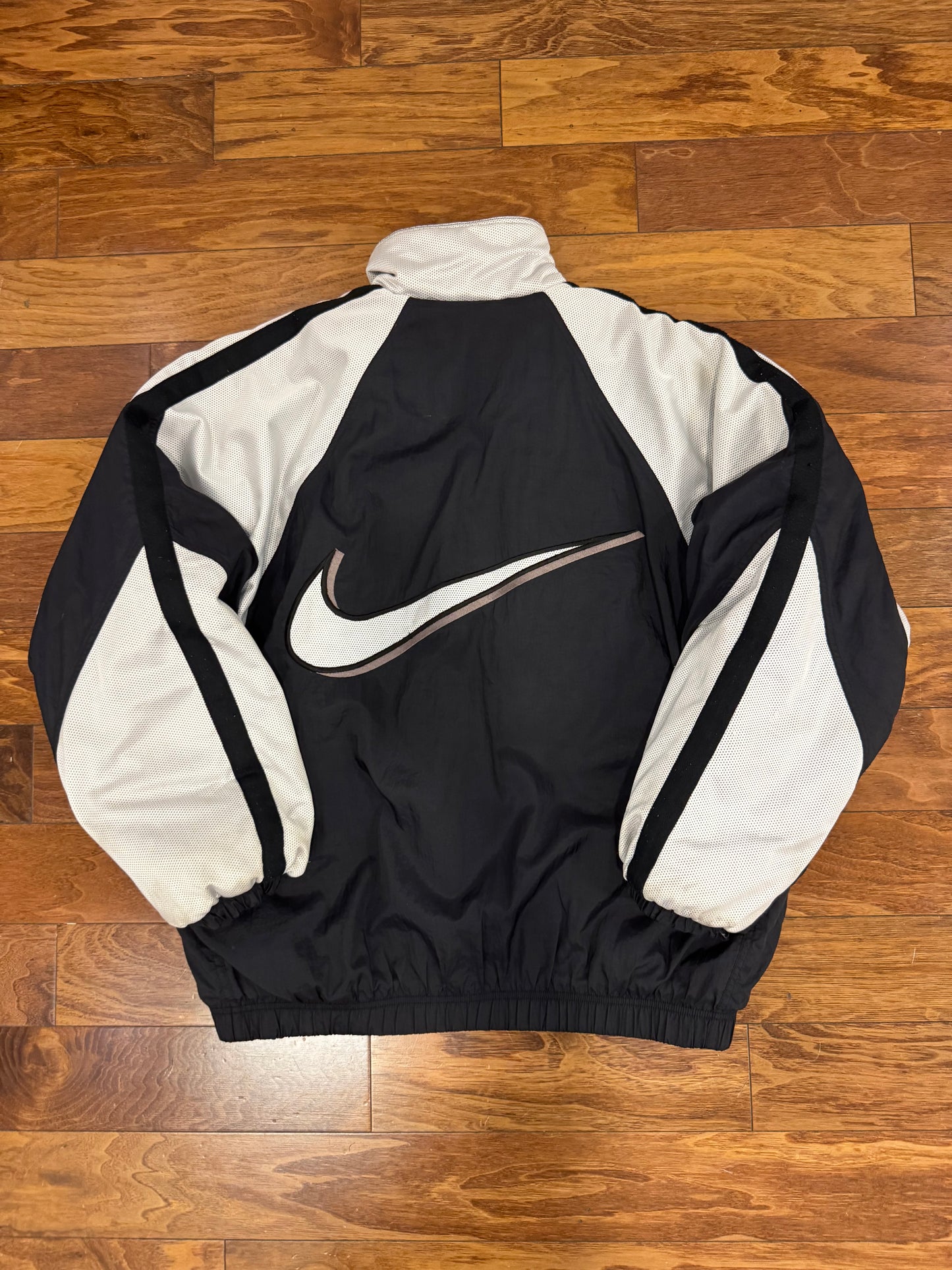 90s Nike Big Swoosh Puffer Jacket (L)