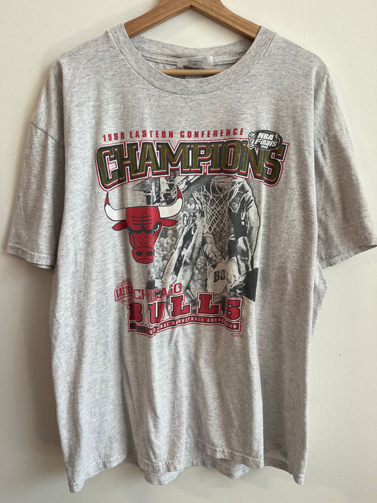 1998 Chicago Bulls NBA Finals Champions Tee (XL)
