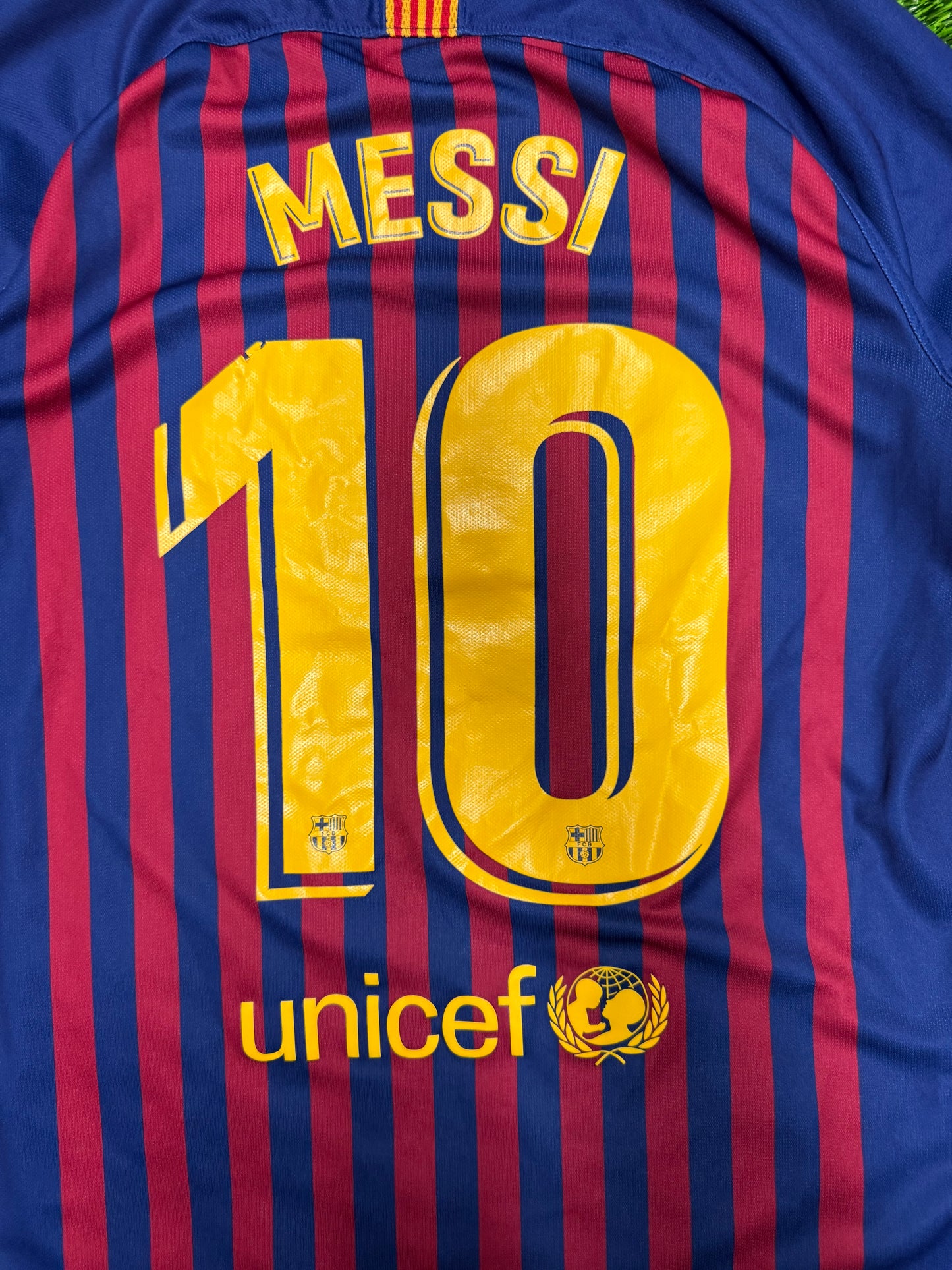 Nike FC Barcelona Lionel Messi #10 2018 Home Kit Jersey (M)