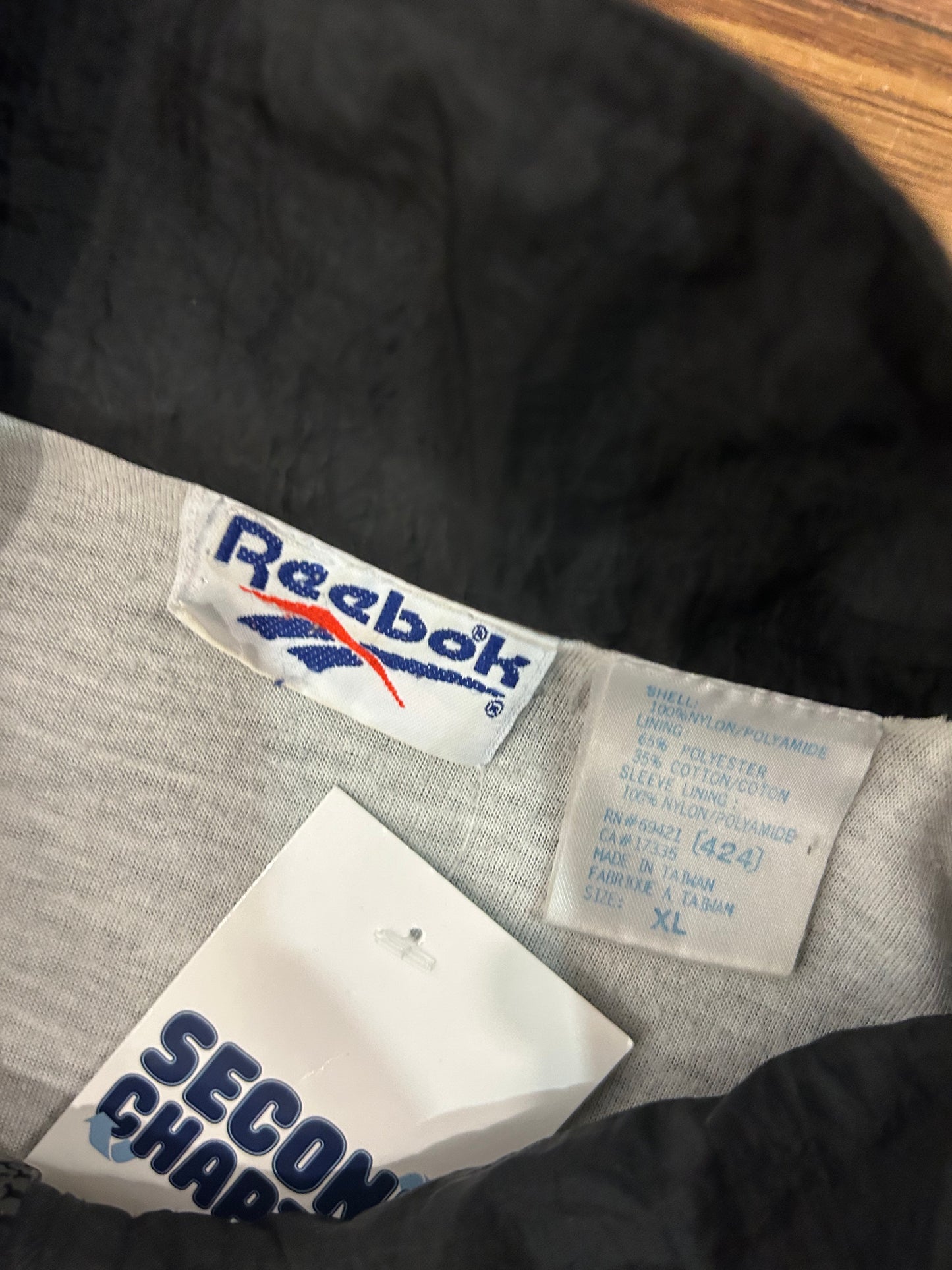 00s Reebok Vintage Black & White Windbreaker (XL)