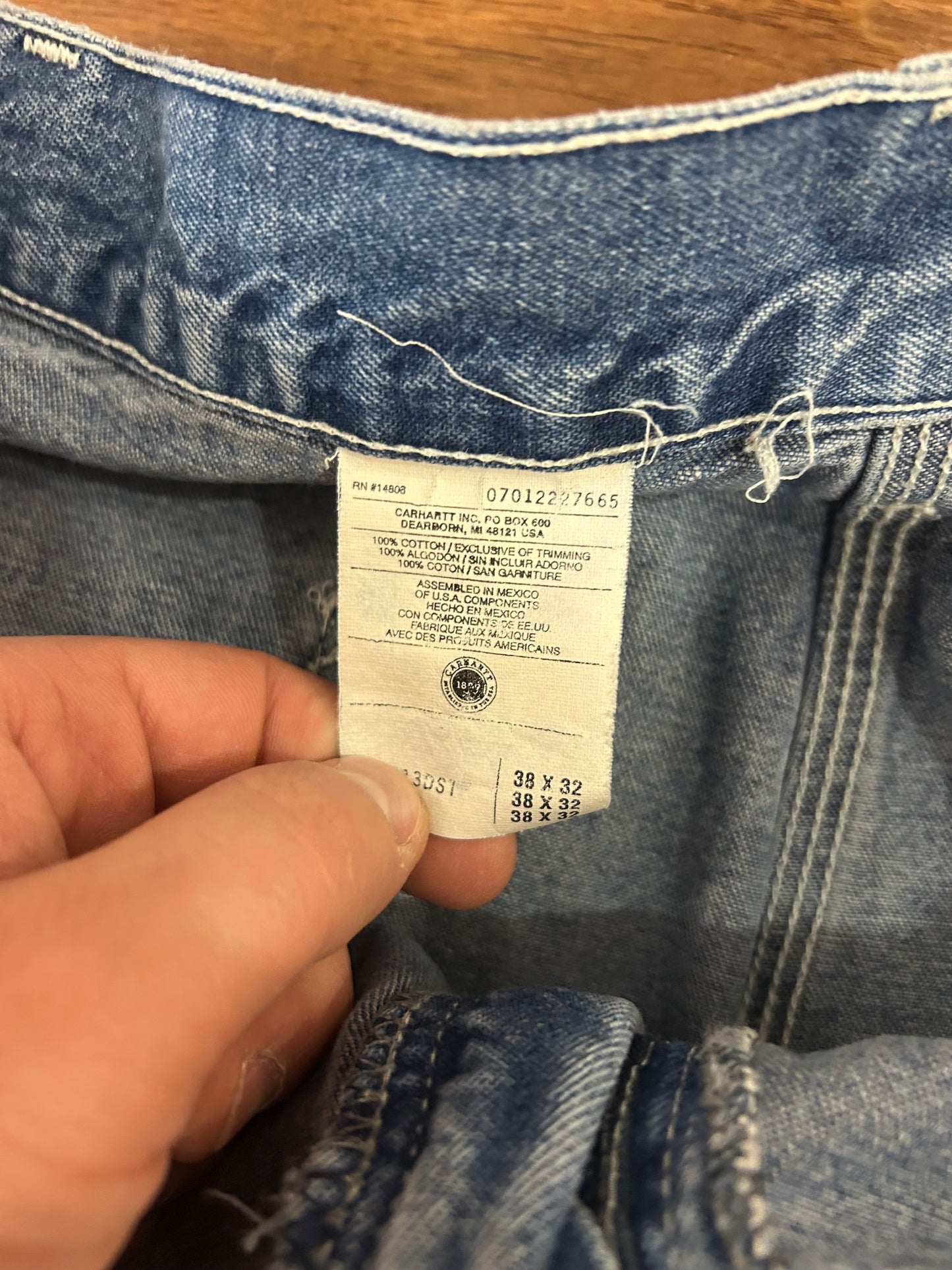 2001 Carhartt Carpenter Jeans (38 x 32)