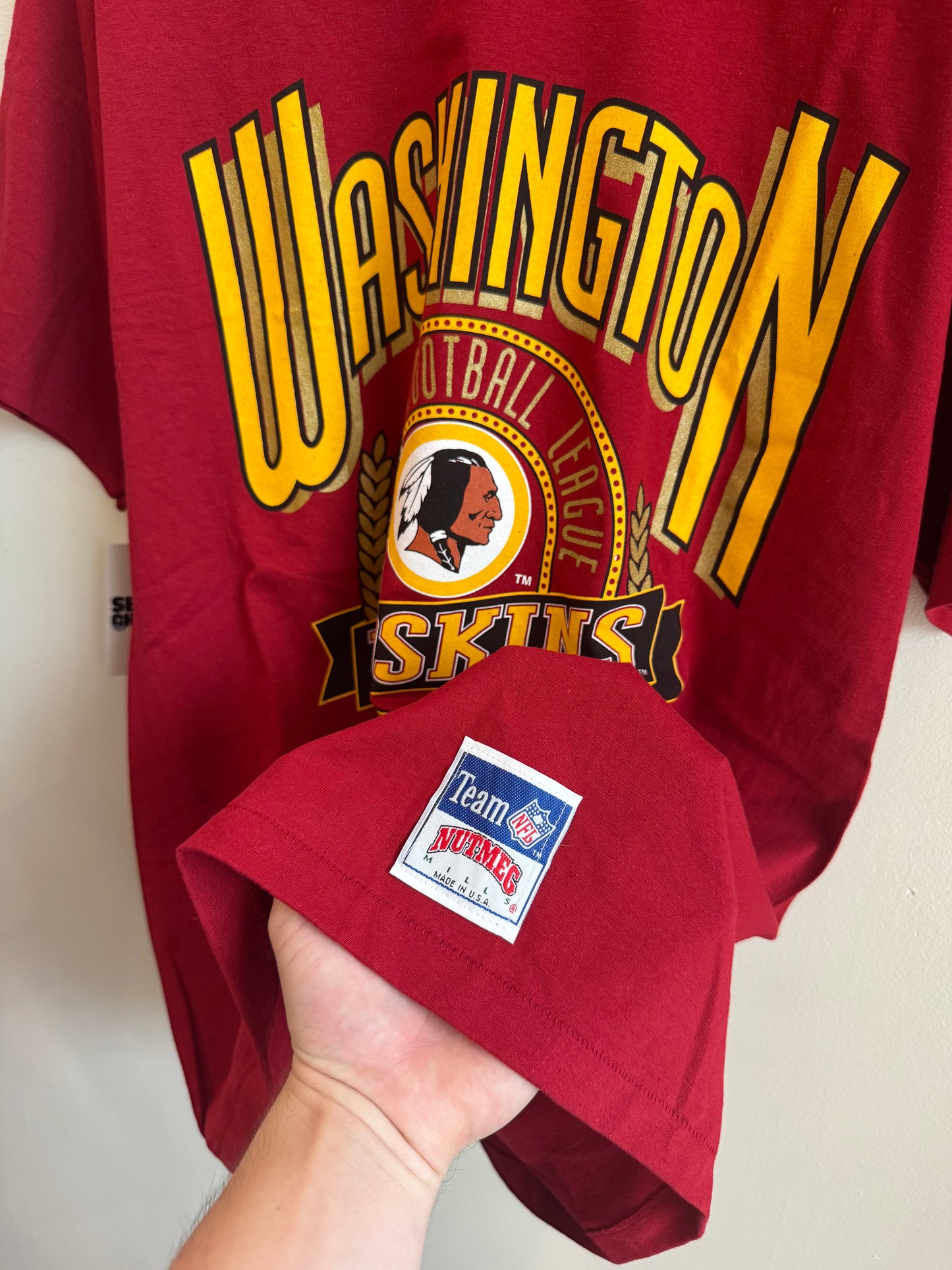 1990s Washington Redskins Nutmeg Mills NFL Tee (L)