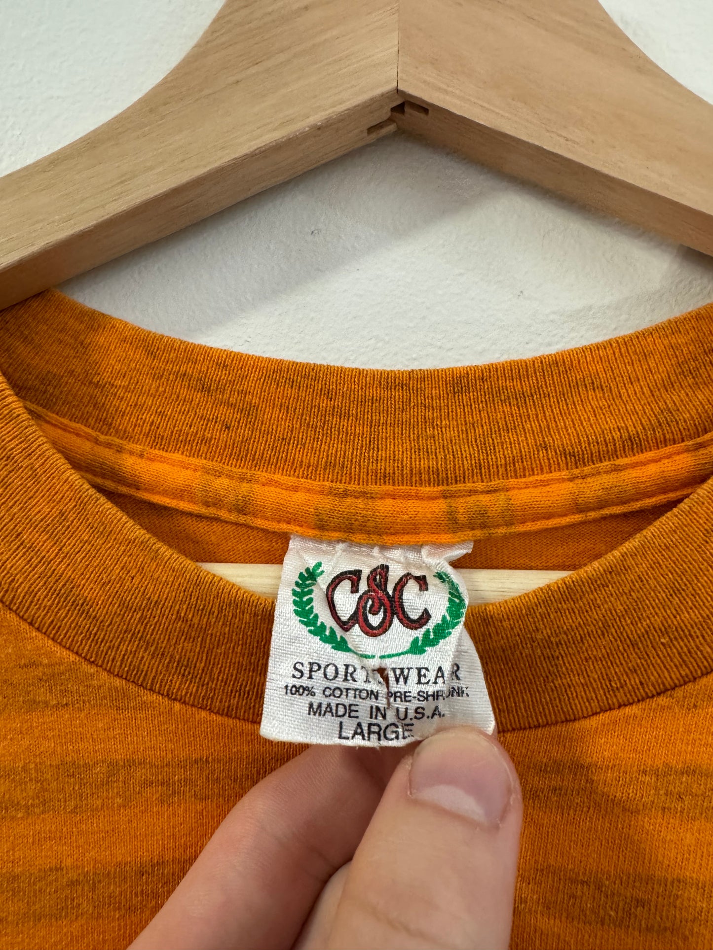 90s Tennessee Vols Mad Dog Striped Tee (L)
