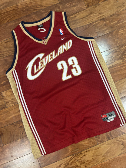 2004 Cleveland Cavaliers Lebron James Nike Jersey (XL)