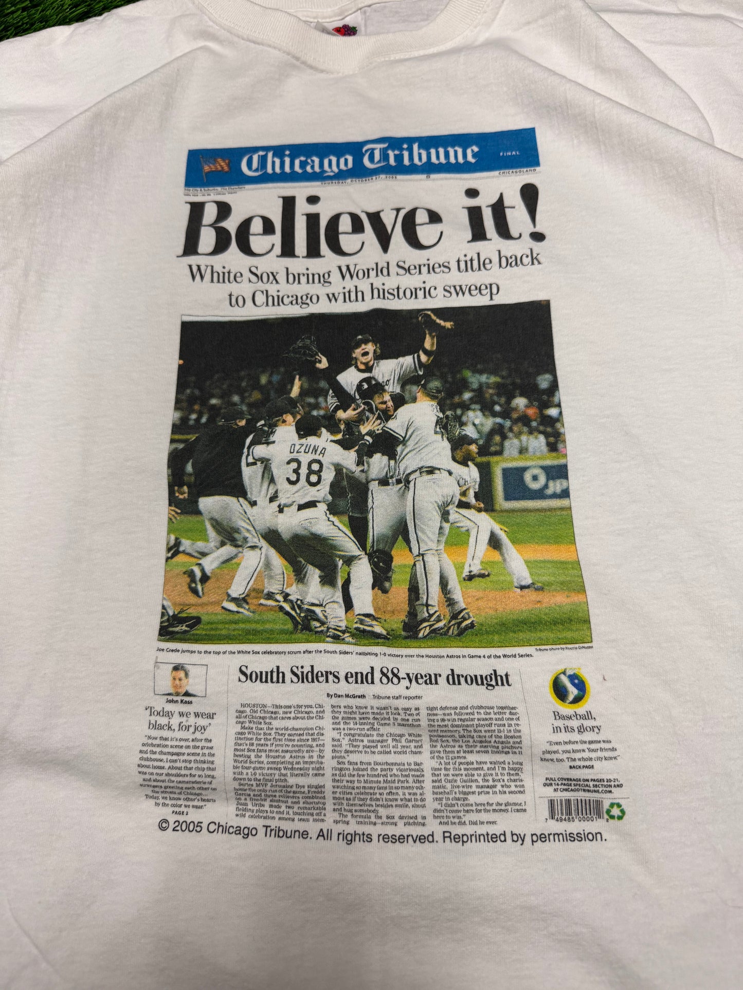 2005 Chicago White Sox World Series Vintage Newspaper Tee (XL)