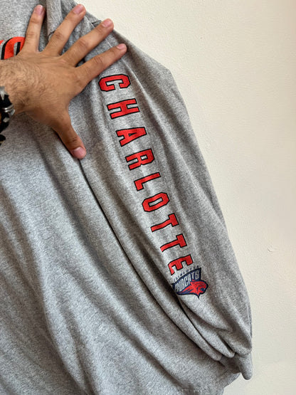 00s Charlotte Bobcats Grey Long-Sleeve Shirt (L)