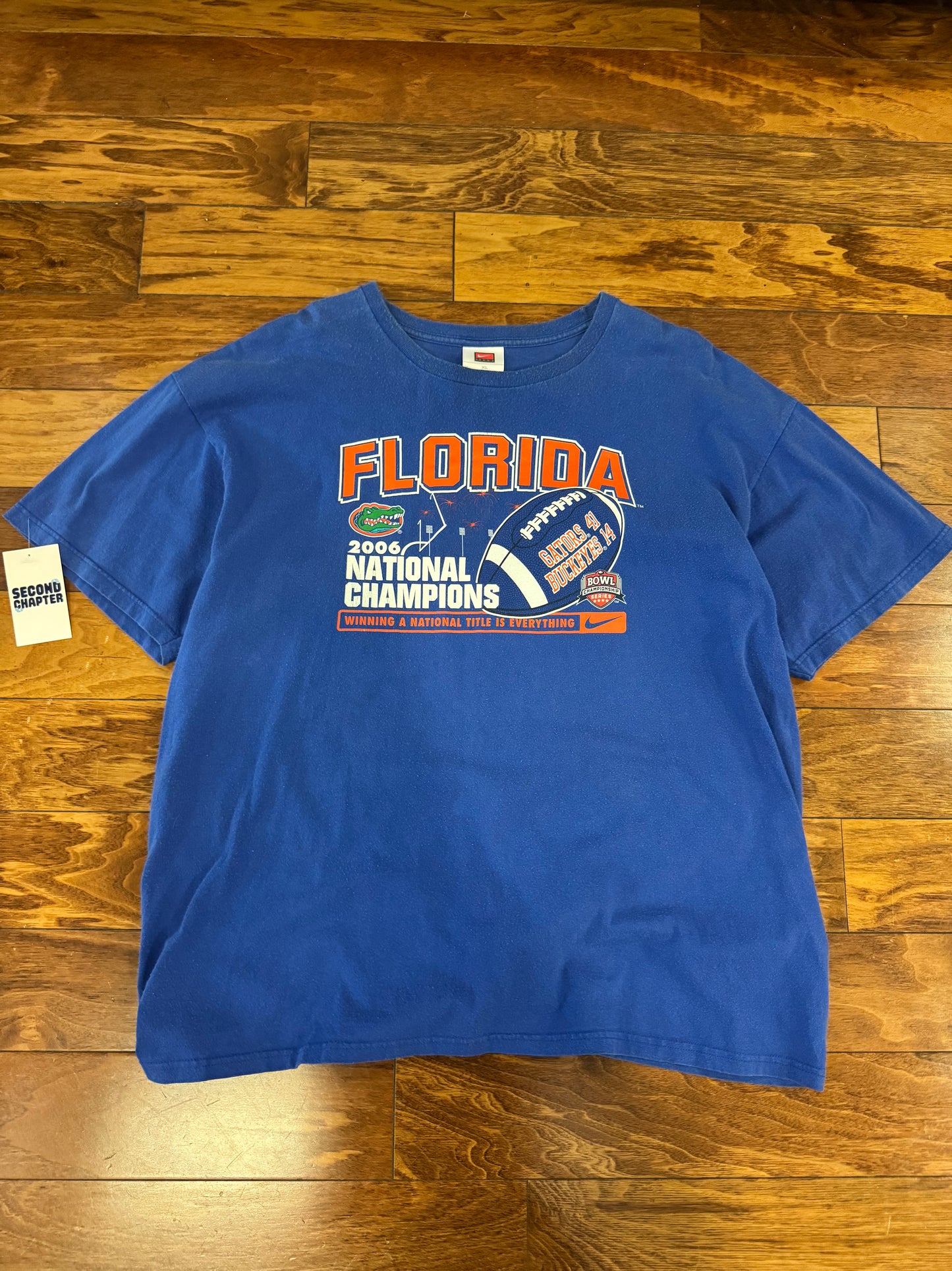 2006 University of Florida (UF) Vintage Gators Football Nike Tee (XL)