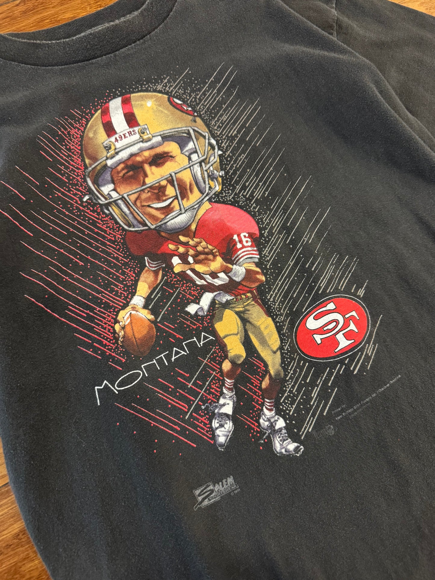 90s Joe Montana San Francisco 49ers Caricature Salem Tee (L)