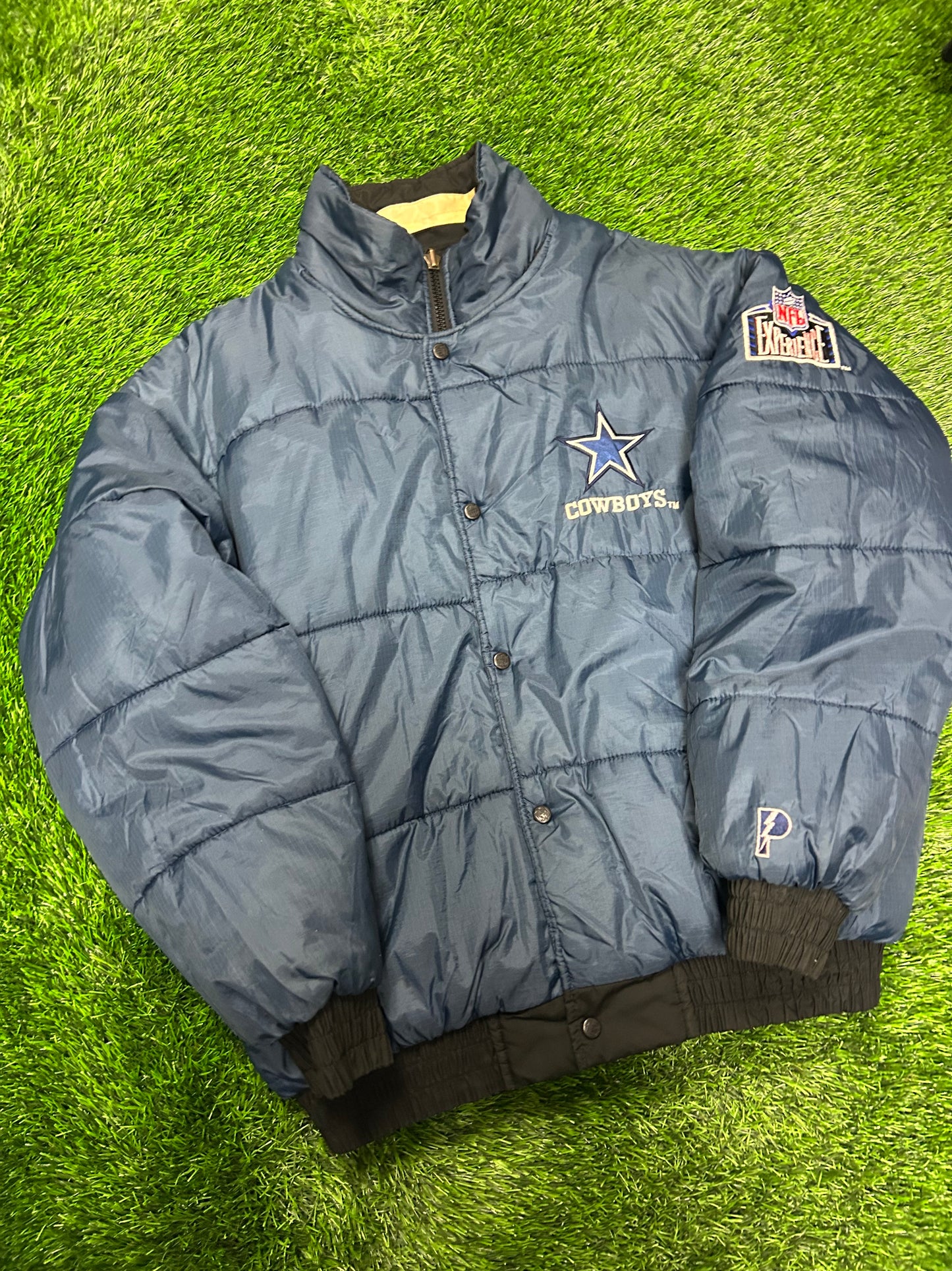 90s Dallas Cowboys Reversible Pro Player Puffer Jacket (XL)