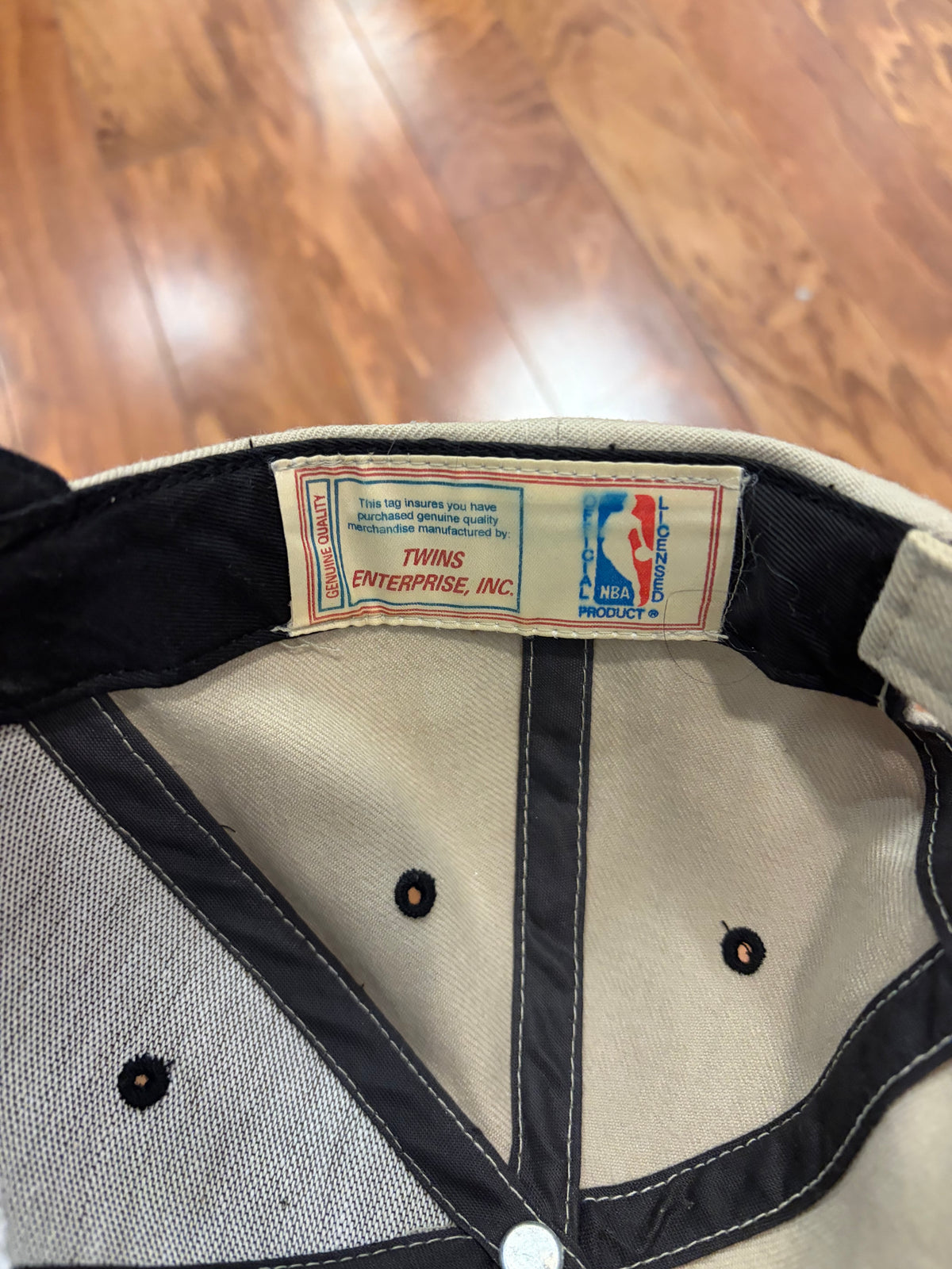 90s Charlotte Hornets Velcro Strap Hat (OS)