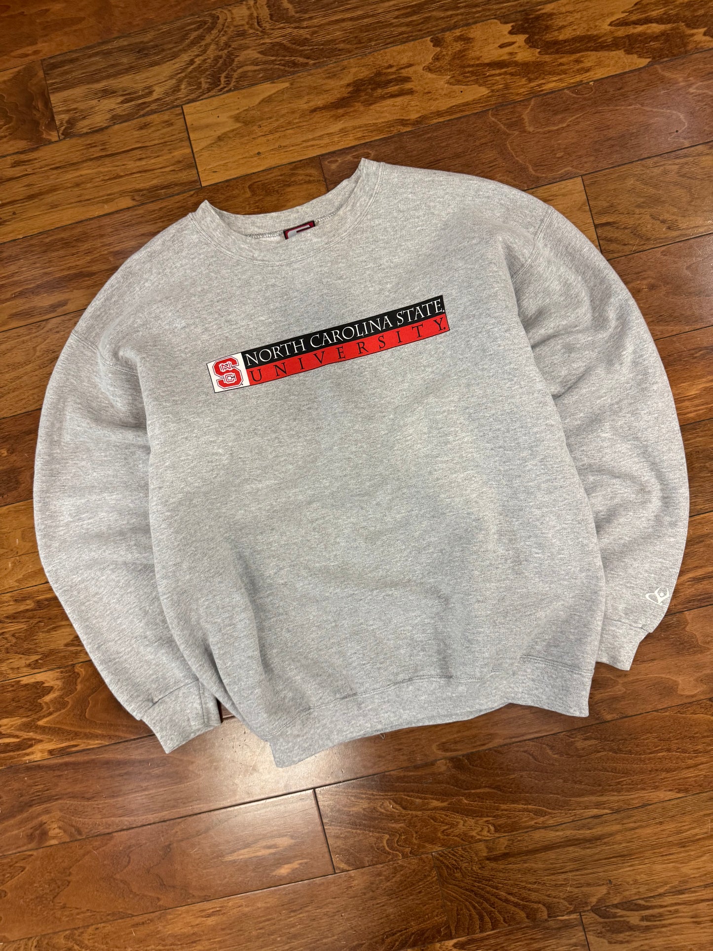 90s NC State Grey Spell Out Vintage Crewneck (M)