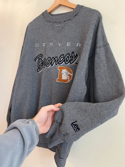 90s Denver Broncos Embroidered Lee Crewneck (L)