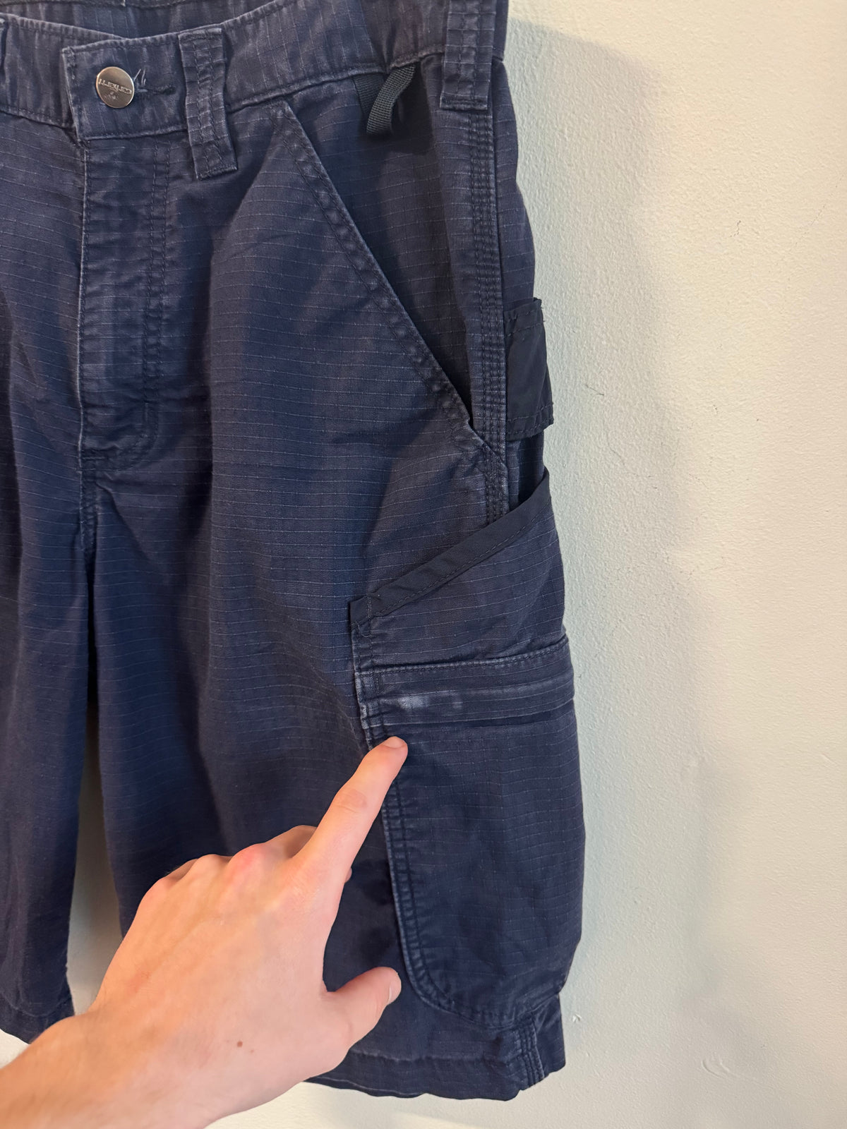 Carhartt Navy Cargo Shorts (31)