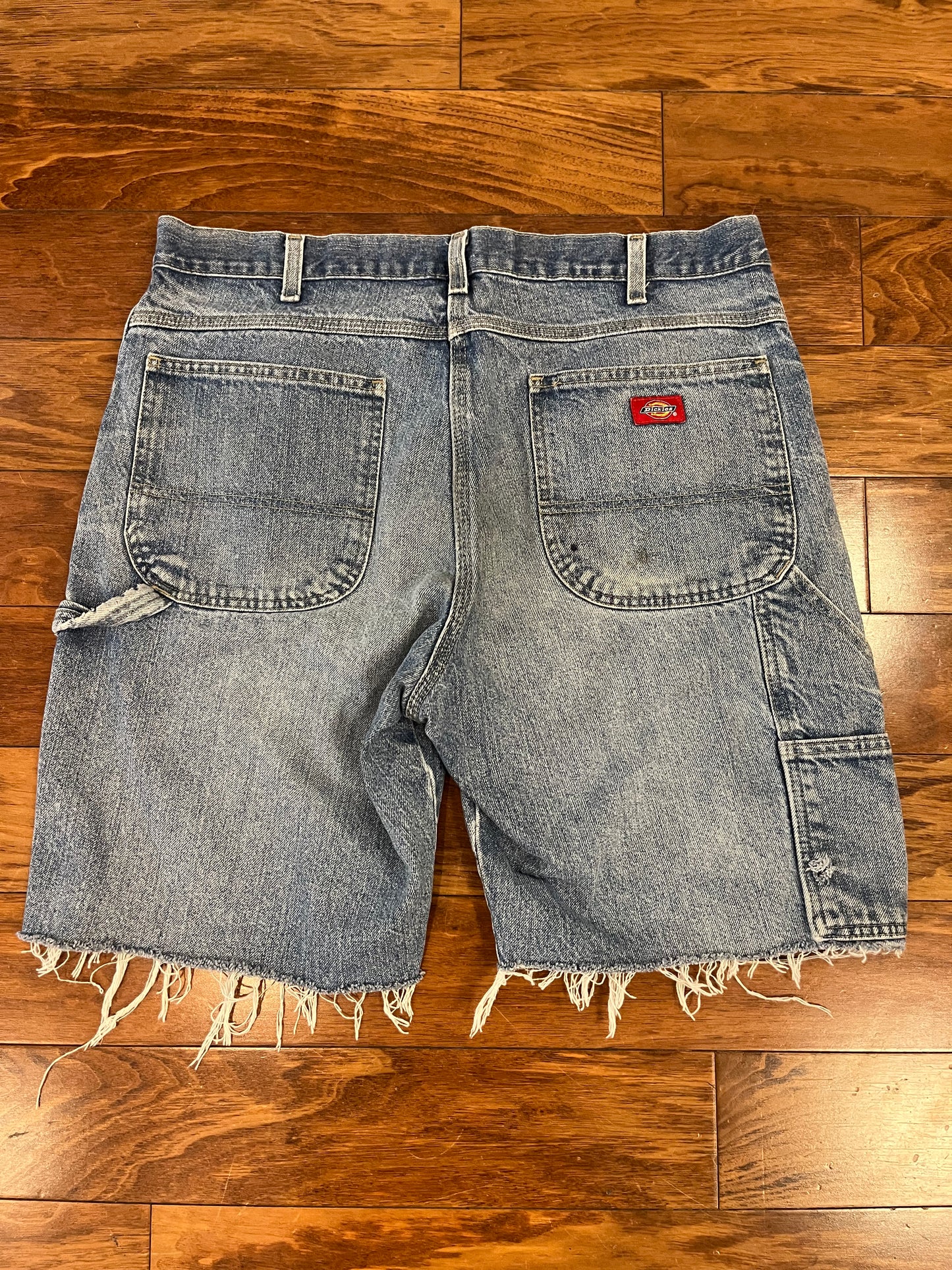 00s Dickies Red Tab Distressed Jean Shorts (36)
