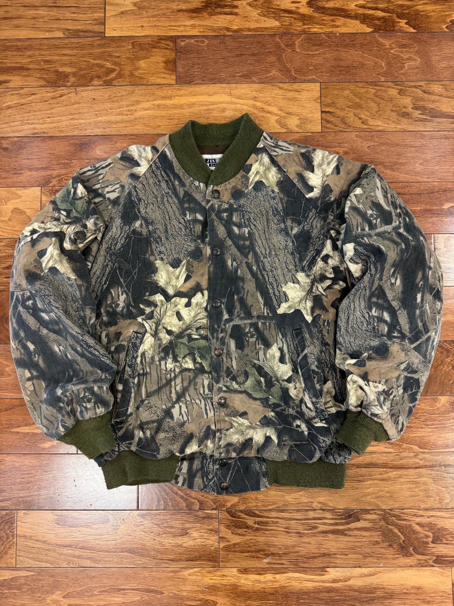 90s Jerzees Outdoors Vintage Camo Bomber Jacket (L)