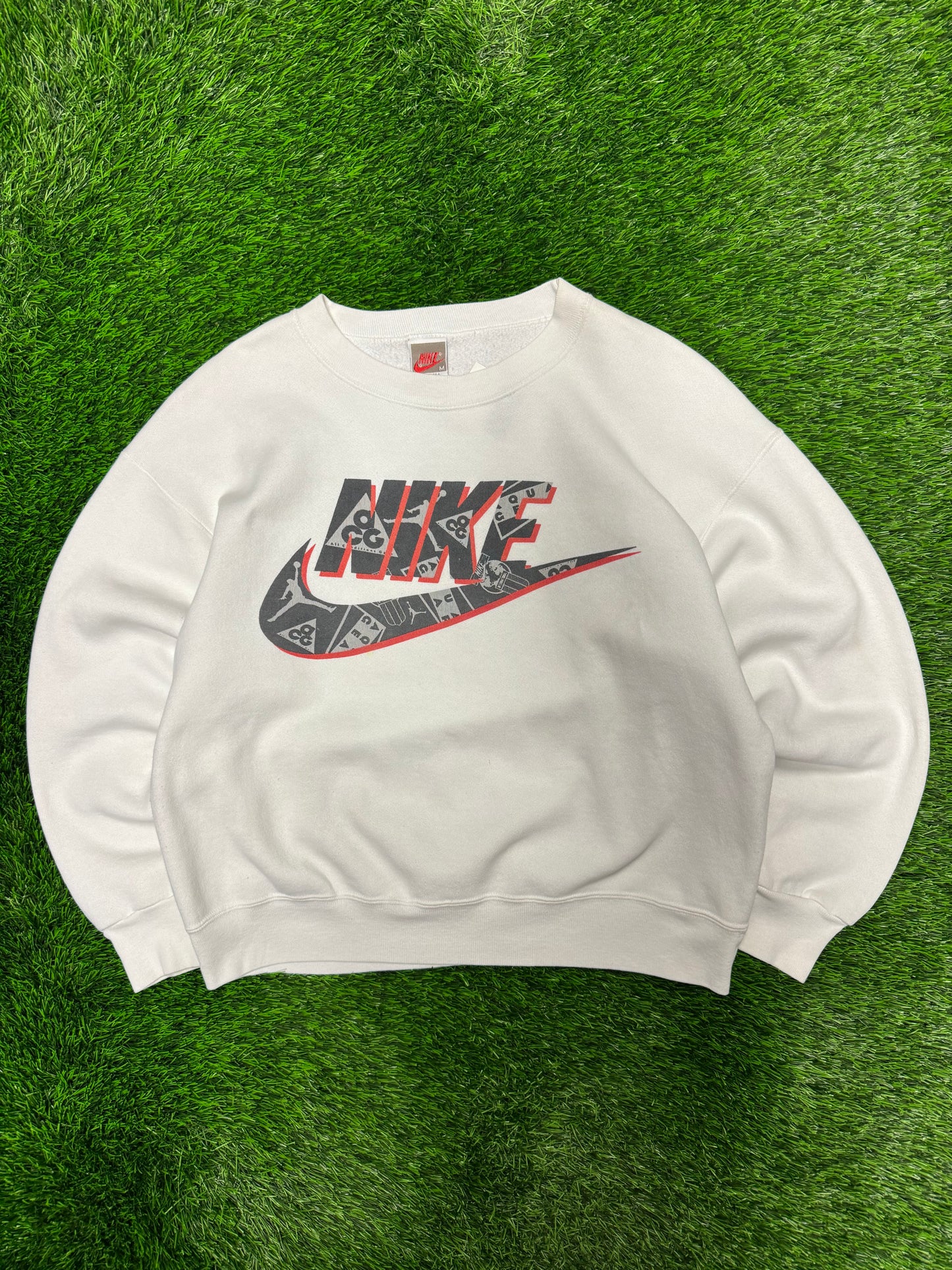90s Nike Big Logo Spell Out White Vintage Crewneck (M)