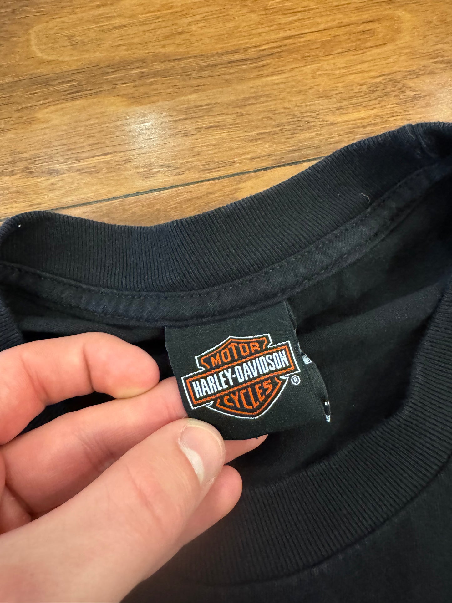 00s Harley Davidson Sedalia, Missouri Eagle Cut Off Tee (XL)