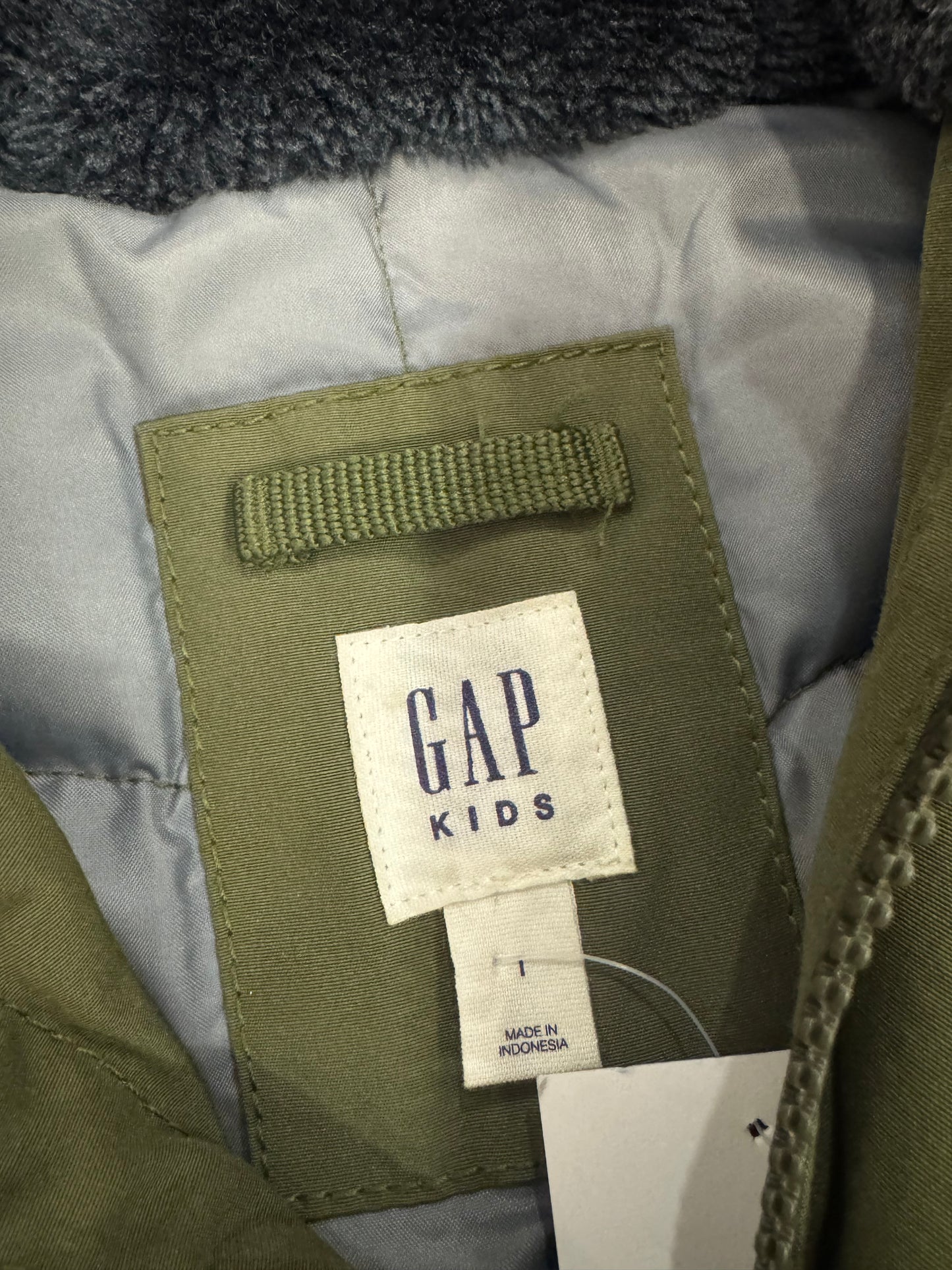00s GAP Fur Hooded Vintage Jacket (Youth L)