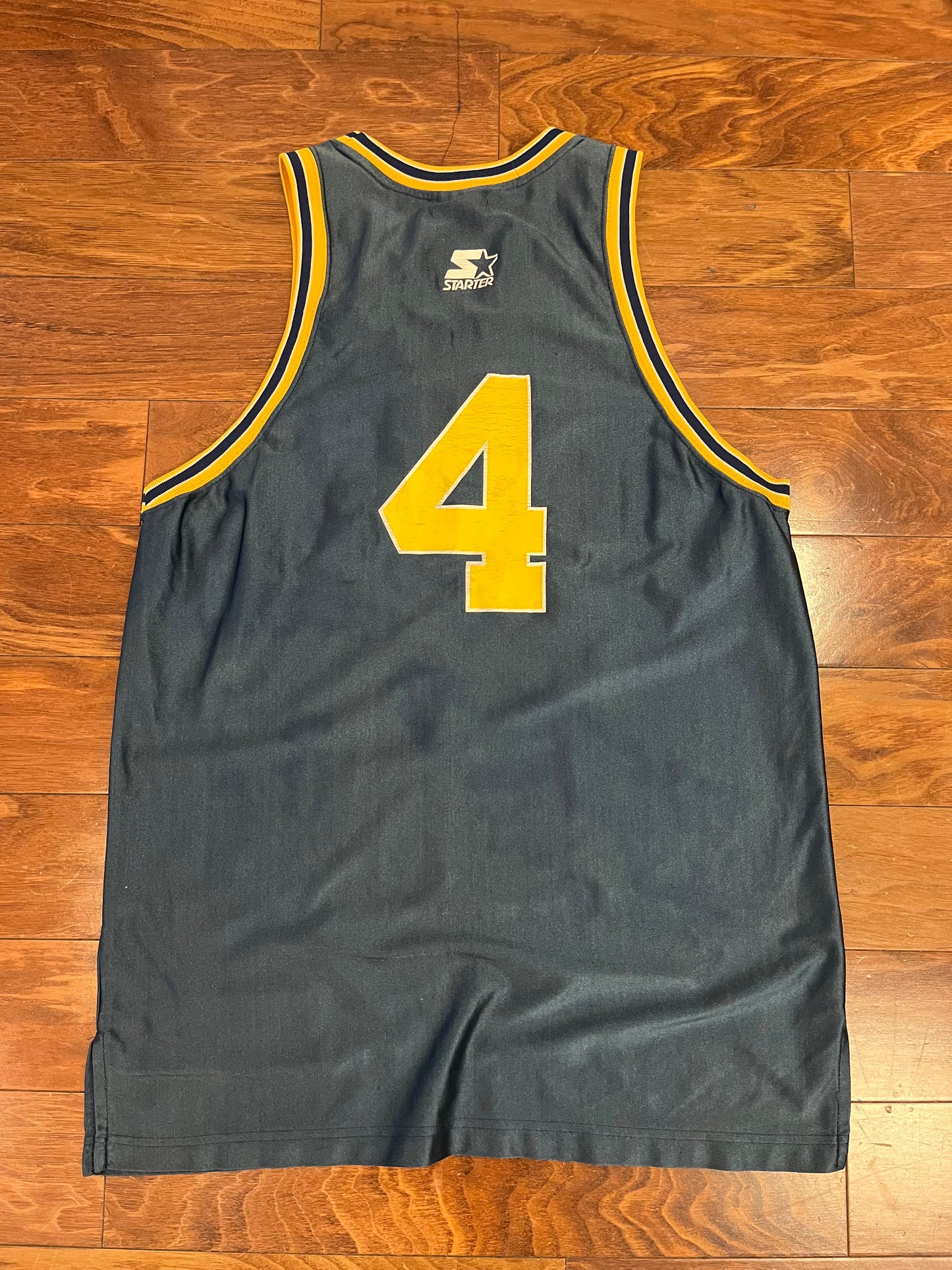 90s Michigan Starter Basketball Jersey (M)