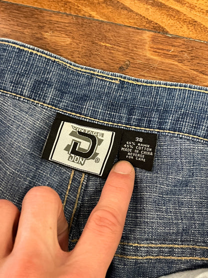 00s Vintage Don Embroidered Baggy Jean Shorts (38)