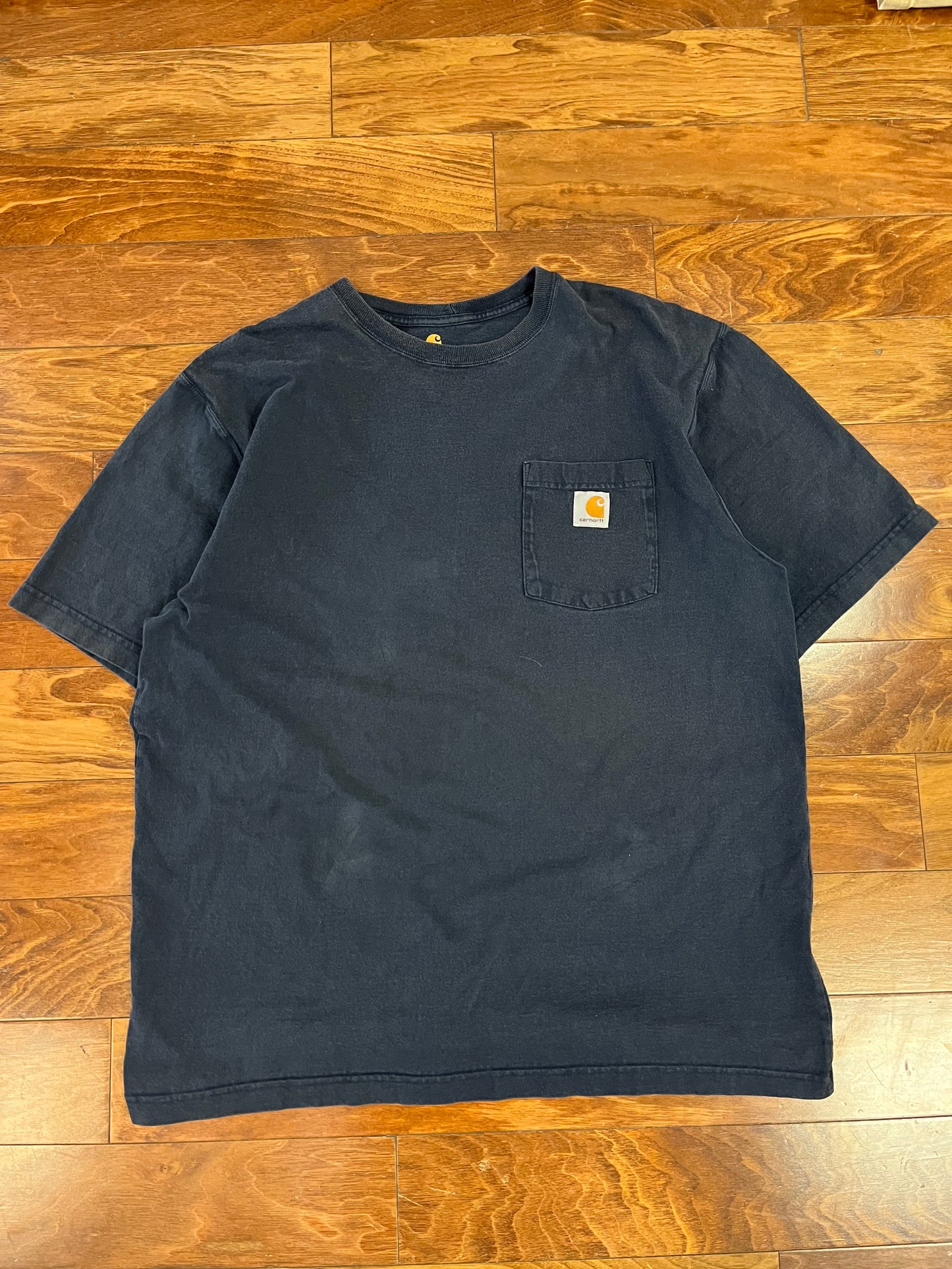 00s Carhartt Navy Pocket Tee (L)