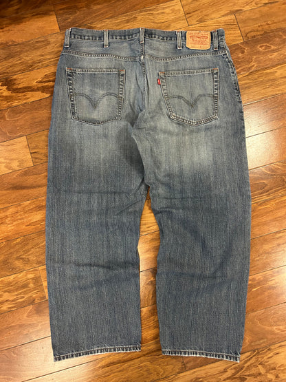 2008 Levi's 569 Baggy Faded Dark Wash Jeans (40 x 30)
