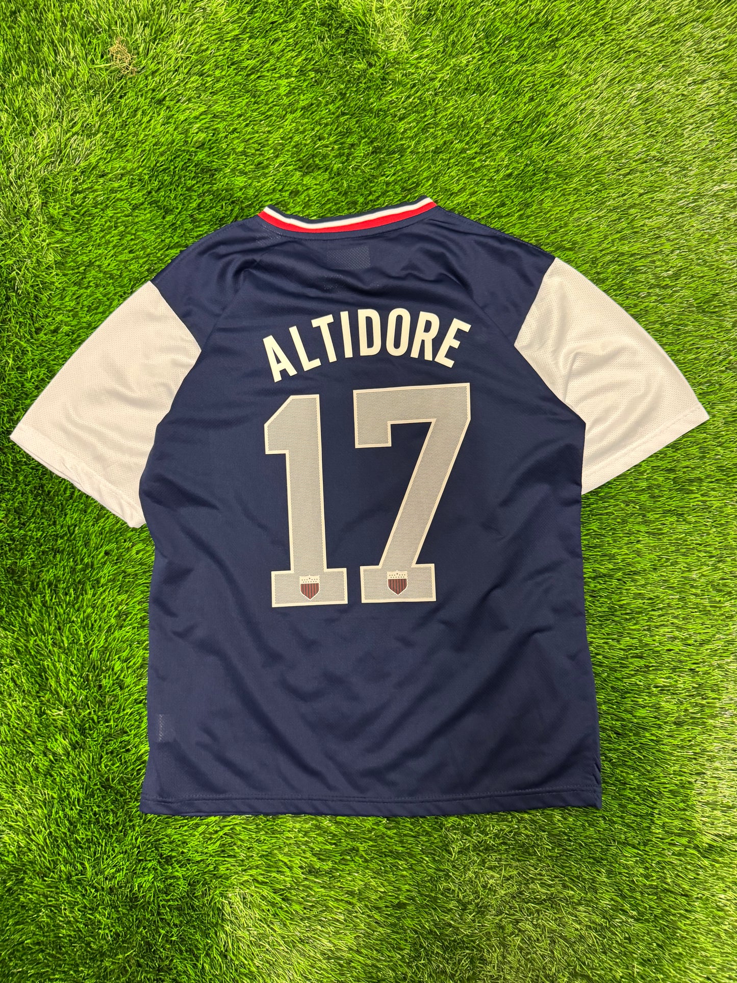 USA Nike Jozy Altidore #17 Away Soccer Jersey 2011-12 Kit (M)