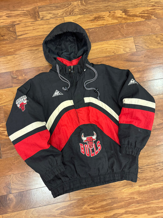 90s Chicago Bulls Apex Hooded Puffer (M)