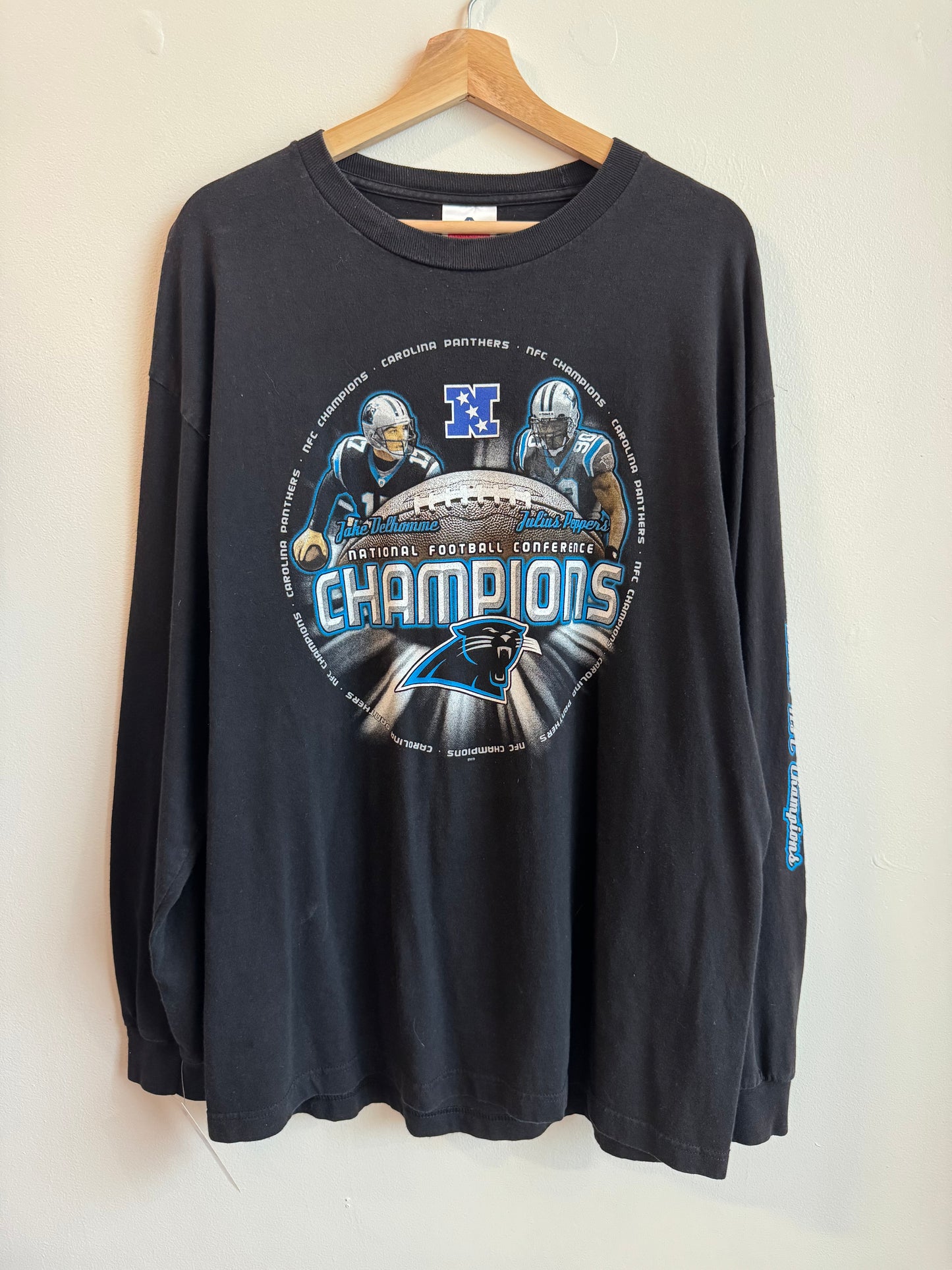 00s Carolina Panthers Jake Delhomme + Julius Peppers Long-Sleeve Shirt (XL)