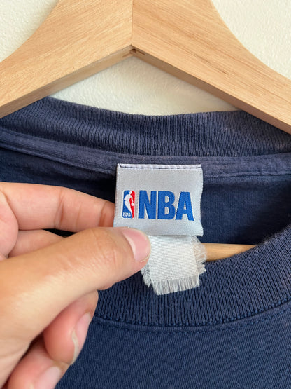 2000s Charlotte Bobcats NBA Faded Navy Tee (L)