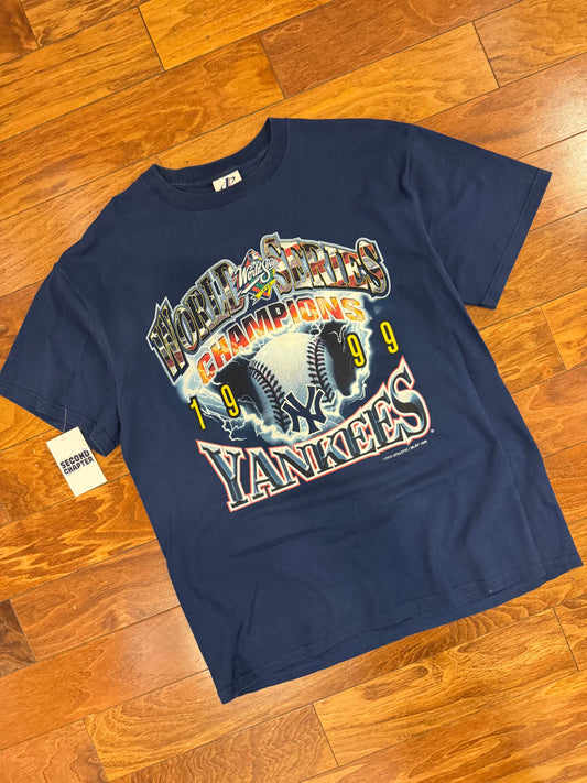 1999 New York Yankees Lightning Graphic Vintage Tee (L)