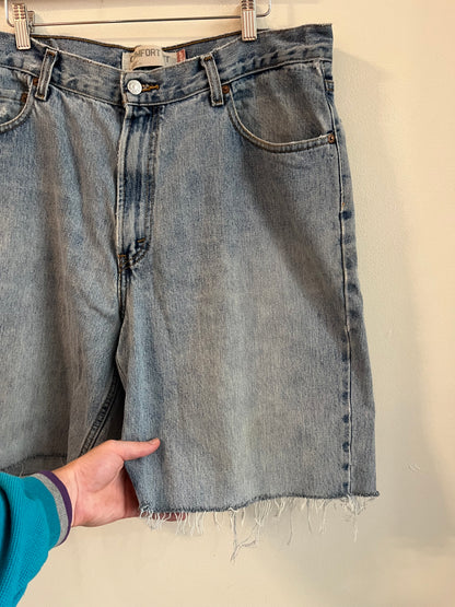 2007 Levi's 560 Baggy Light Wash Shorts (36)