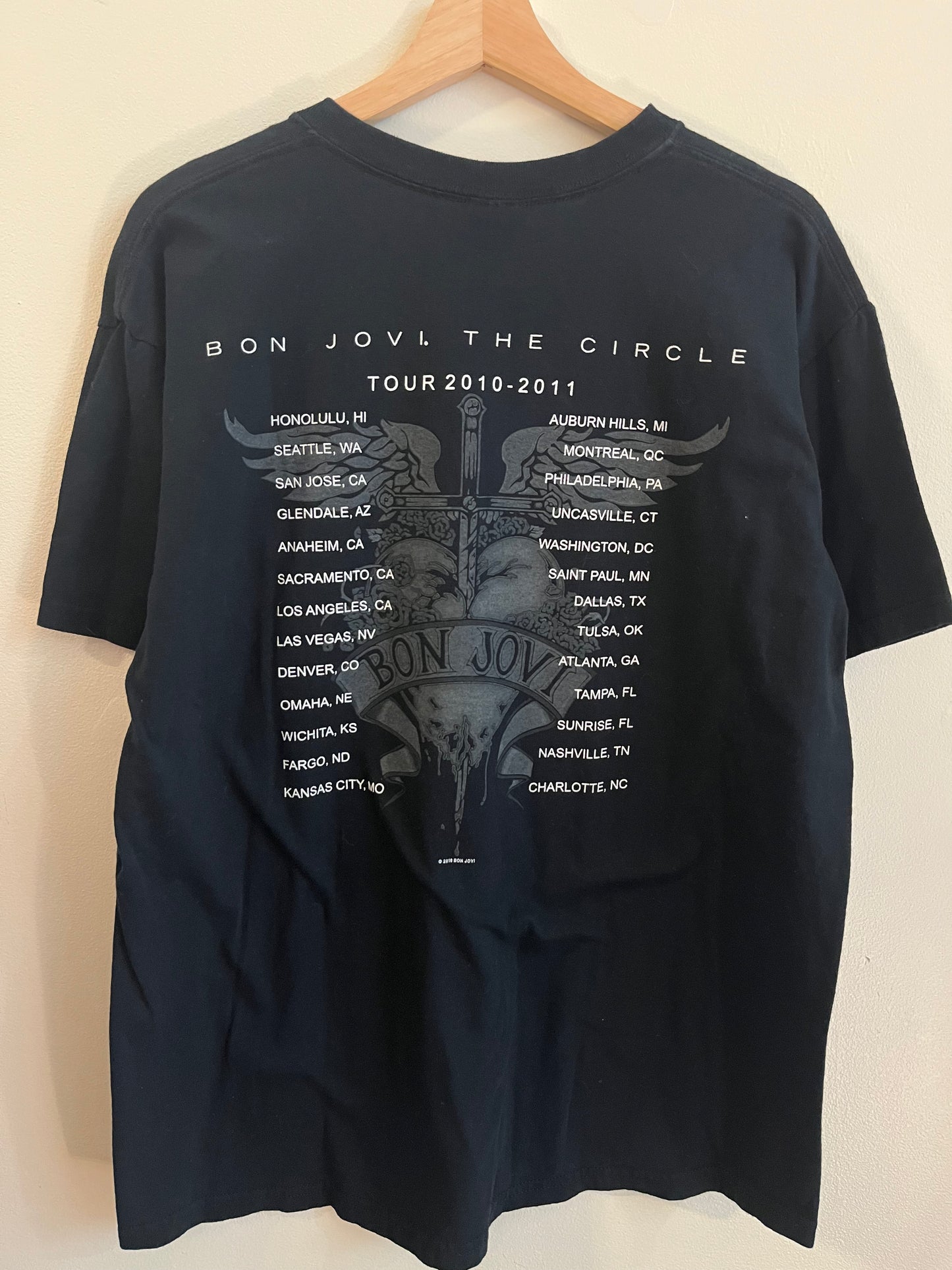 2010 Bon Jovi "The Circle" Music Tour Tee (L)