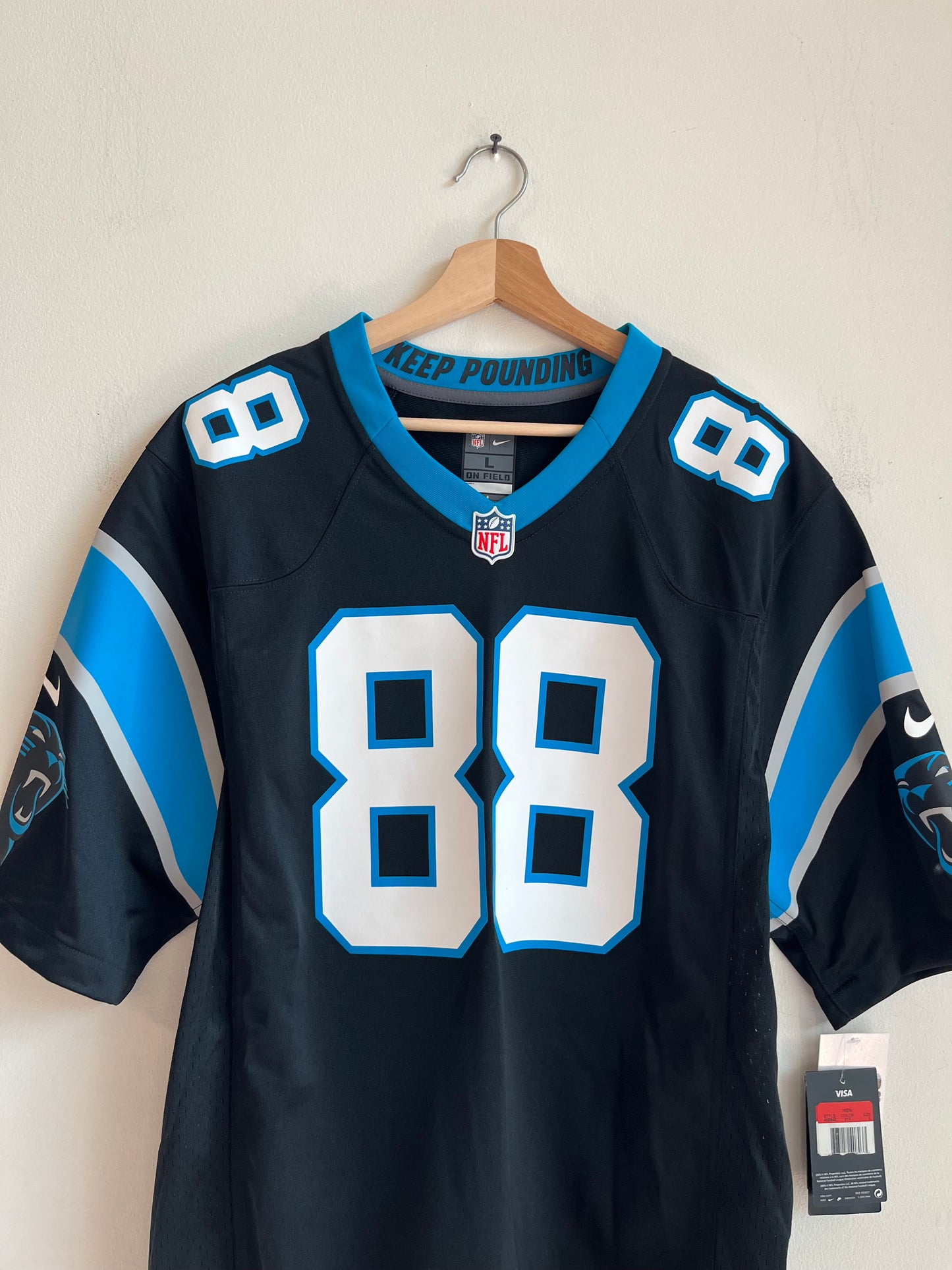 2016 Carolina Panthers Greg Olsen Brand New & Signed Jersey (L)