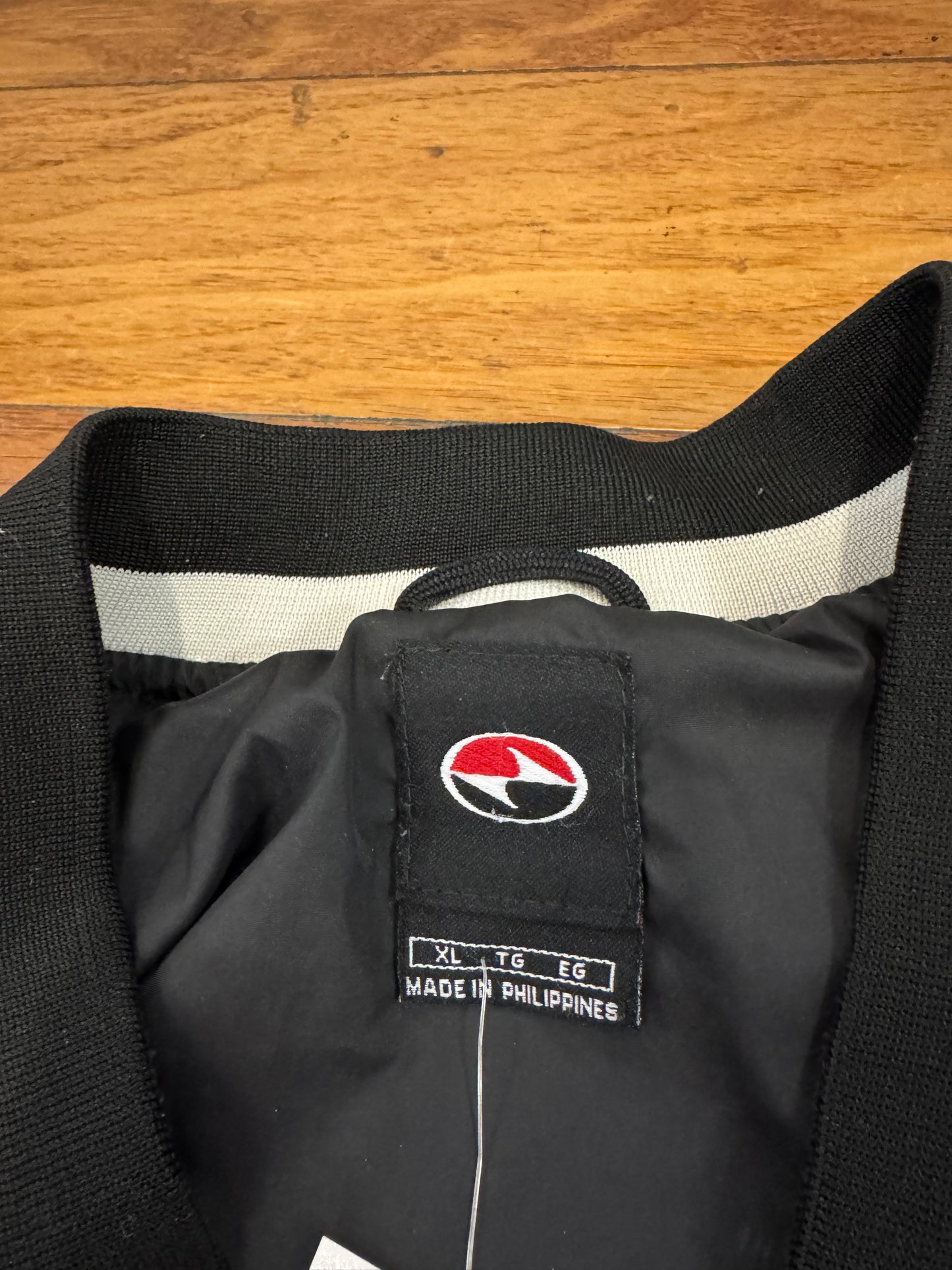 90s Nike Fit Black Windbreaker (XL)